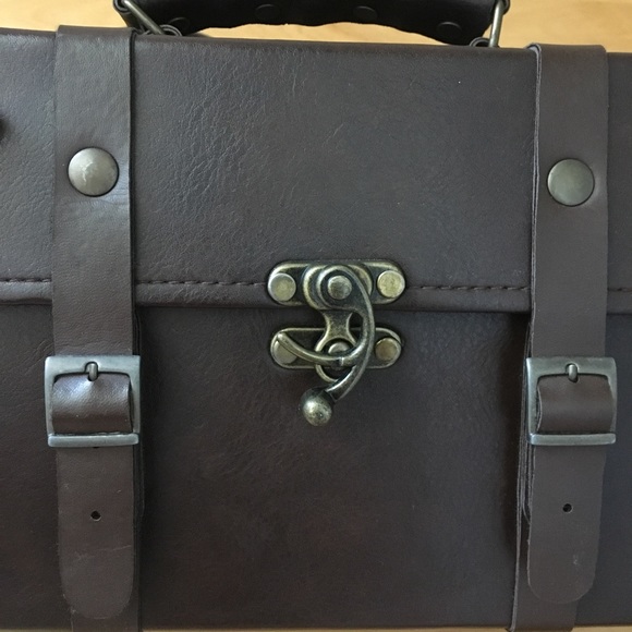 Vintage Style Brown Boxy Handbag - Picture 3 of 7